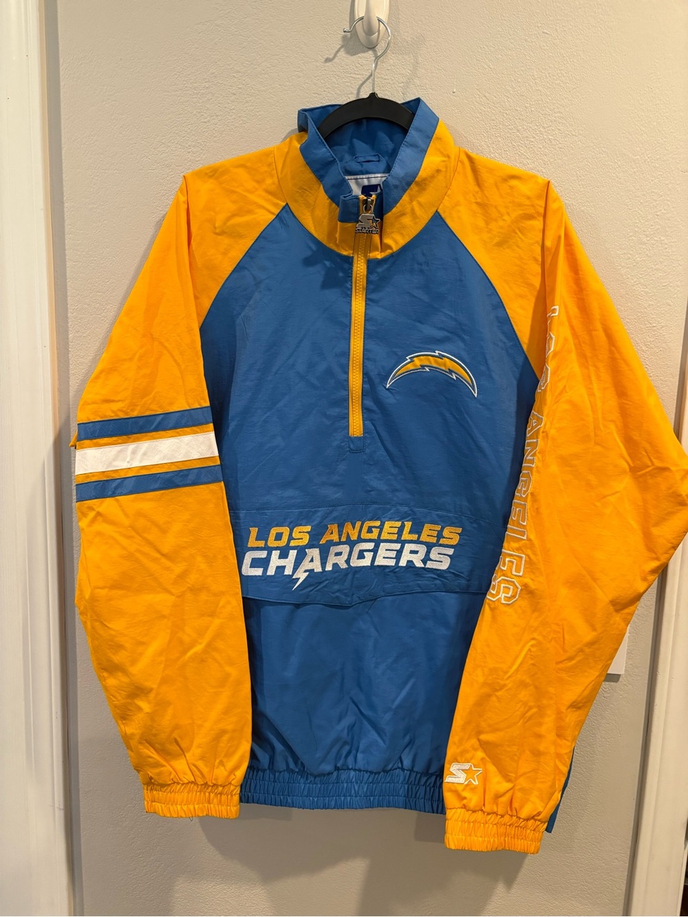 Starter Los Angeles Chargers Blue Yellow Windbreaker Jacket Men’s Size L NWOT